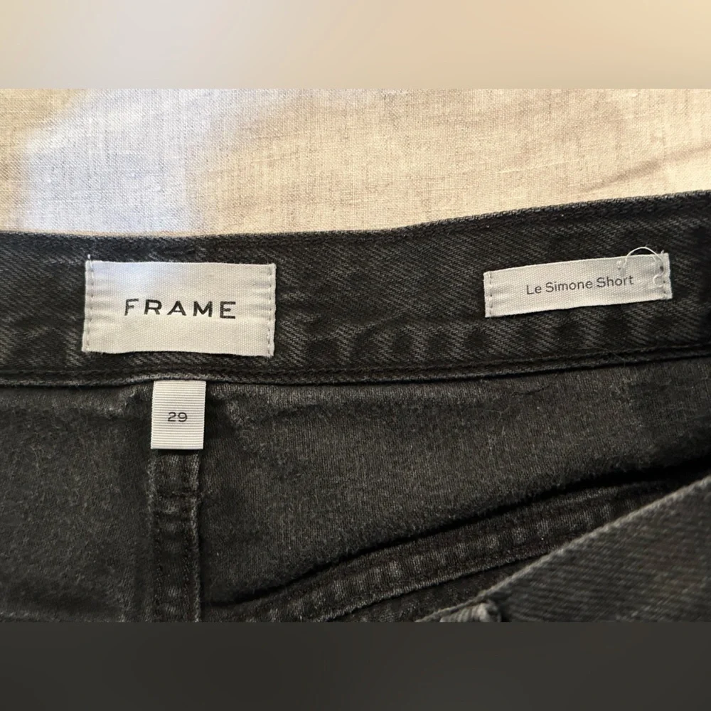 Frame Le Simone Short - Picture 6 of 8